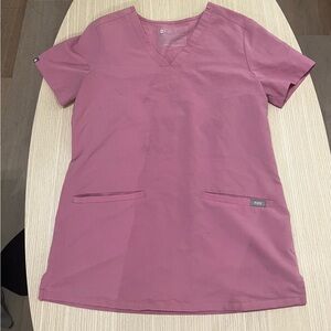 Figs Women's scrub top and bottoms, pink / mauve matching set